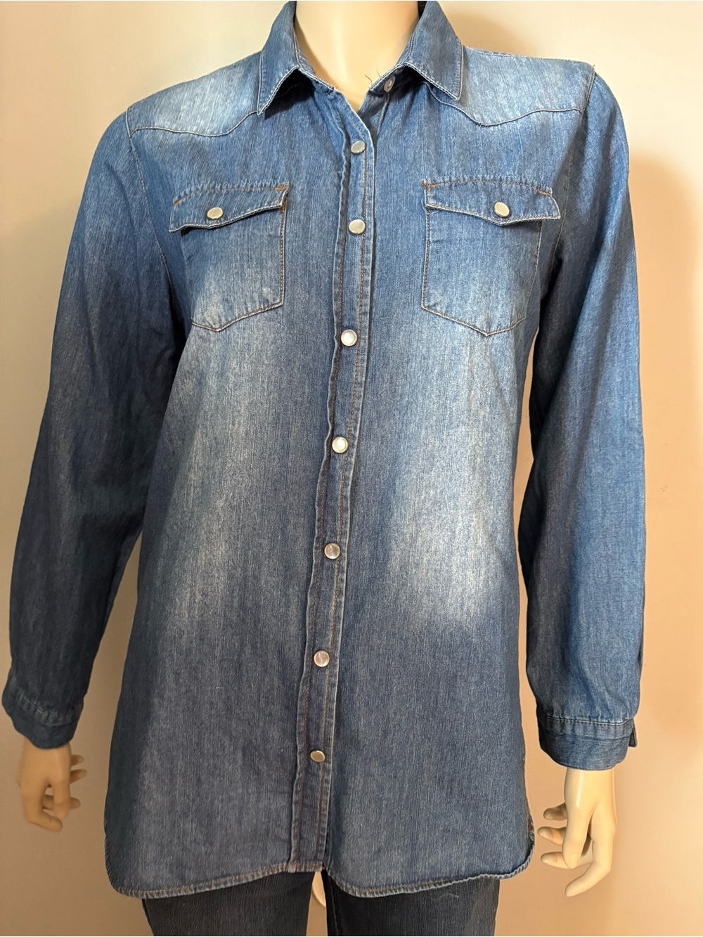 Pur Colore Faded Blue Denim Long Sleeve Shirt Tunic, women’s Sz S.